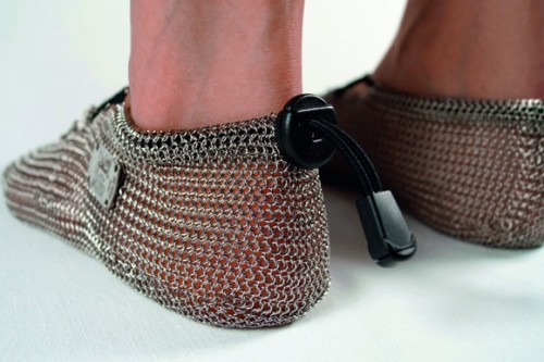 Gost-Barefoots-chainmail-barefoot-shoes