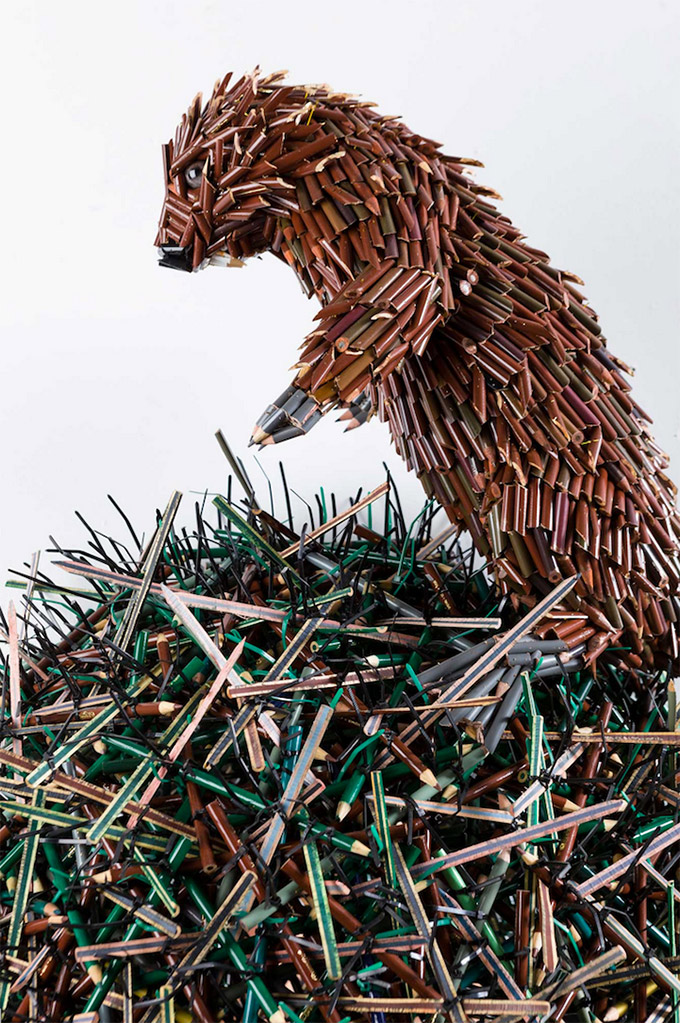 Pencilism-Sculptures-Constructed-with-Pencils_1